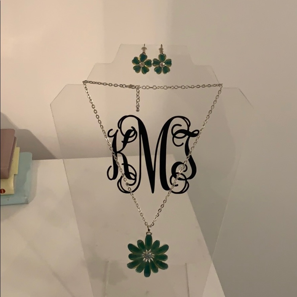 Green Flower Necklace Set